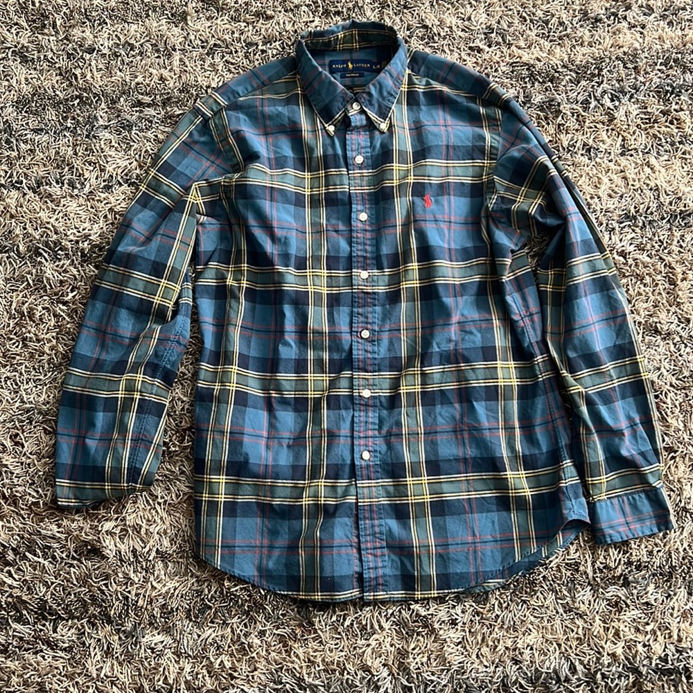 Ralph Lauren: Classic Fit Button Down/Long Sleeve